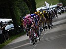 Na �ele balíku se v 19. etap� Tour de France objevuje dokonce i Rigoberto Uran...