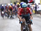 Belgický cyklista Victor Campenaerts (Lotto Dstny) prchá v tandemu s...