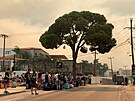 Evakuace turist na eckém ostrov Rhodos (22. ervence 2023)