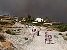 Evakuace turist na eckém ostrov Rhodos (22. ervence 2023)