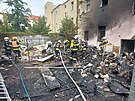 V Plzni na Slovanech ho�elo uvnit� vnitrobloku. Hasi�i museli evakuovat des�tky...