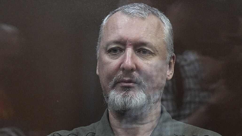 Ruský nacionalista Igor Stelkov Girkin u moskevského soudu (21. ervence 2023)