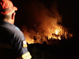 etí hasii zápasí s poárem ve vesnici Asklipio na ostrov Rhodos. (23....