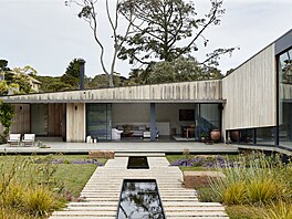 Man�elé, kte�í �ty�icet let d�eli na rodinné farm�, se na d�chod rozhodli pro...