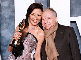 Michelle Yeohová a Jean Todt (Los Angeles, 12. b�ezna 2023)