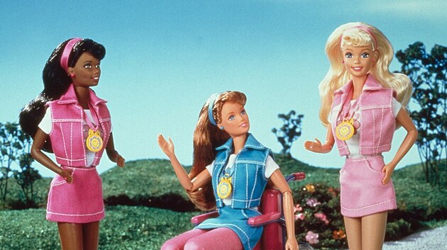 Kamardku Becky, prvn panenku na vozku, dostala Barbie u v roce 1997.