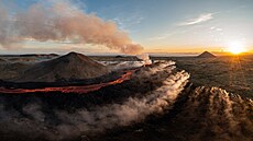 Svítání probhlo zhruba v pl tvrté. Slunce pak nezapadalo dlouhých 20 hodin.