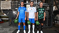 Baník Ostrava pedstavil na tiskové konferenci ped novou sezonou ti sady...