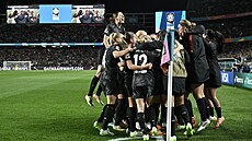 Fotbalistky Nového Zélandu slaví historickou výhru na mistrovství sv�ta.