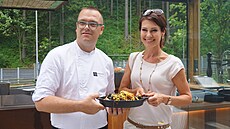 �éfkucha� Robert Loos uká�e v Peci své um�ní u� zítra.