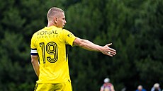 Zápas druhé fotbalové ligy FK Varnsdorf - Sigma Olomouc B. Kapitán domácích...