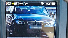 BMW zachycené policejním radaren na D11.
