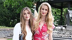 Jana Bernáková a její dcera Justýna Drábková (23. kvtna 2023)