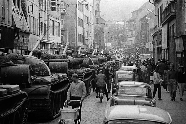 KOMENTÁŘ: Pavel nemá pravdu. I po srpnu 1968 šlo zjistit, co se opravdu děje