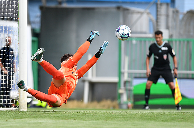 Kušej zůstává v Boleslavi. Přestup do Utrechtu nevyšel, zájem měla i Slavia