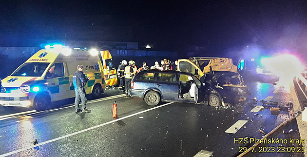 O prázdninách zemřelo na českých silnicích 86 lidí, policie řešila víc přestupků