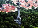 Pet�ínská rozhledna mohla být vy��í o 25 metr�. Pokud by byla p�esunuta o...