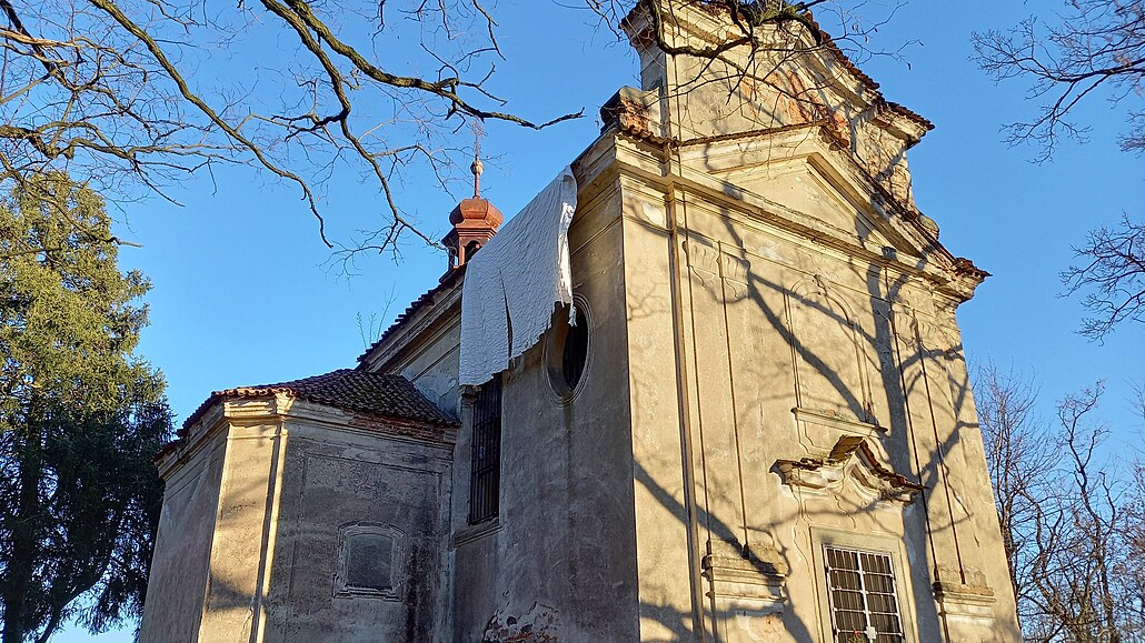 Barokní kostel Promnní Pán u kvoetic na Strakonicku byl jedním z tch, je...