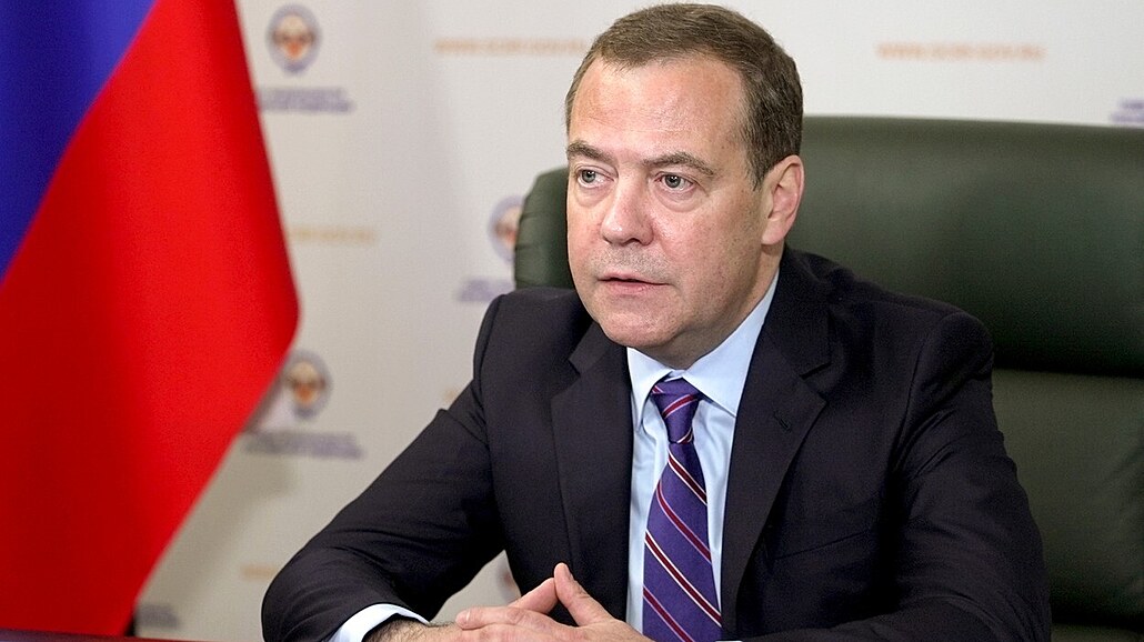 Dmitrij Medvedv bhem setkání v ruském Petrohradu (6. ervence 2022)