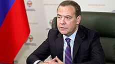 Dmitrij Medveděv během setkání v ruském Petrohradu (6. července 2022)