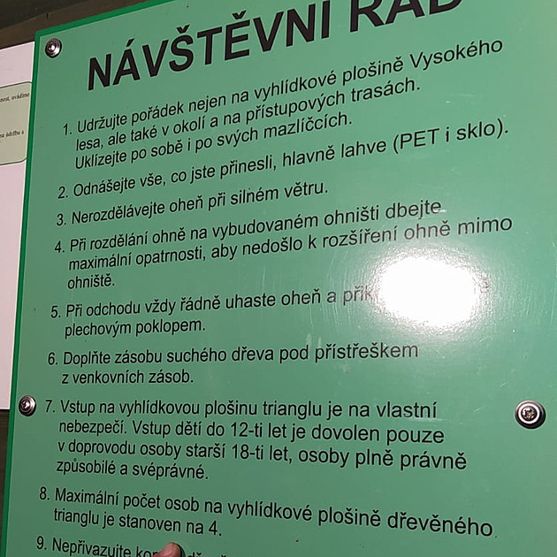 Za pád neudržované vyhlídky soudí šest lidí a spolek. Zranilo se osm dětí a praktikant