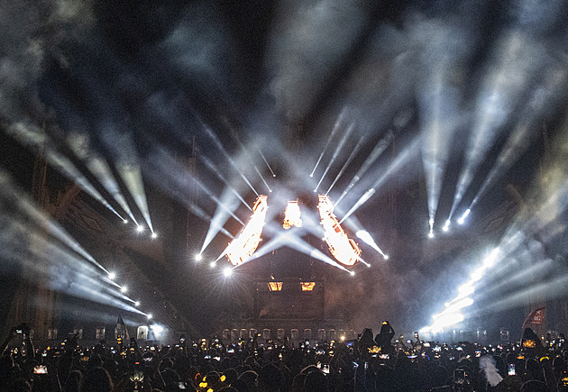 Kompletní průvodce Let It Roll 2025: Program, doprava, vstupenky a důležité desatero