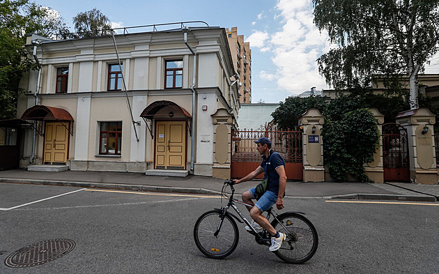 Island průkopníkem. Je první evropskou zemí, která uzavřela ambasádu v Moskvě