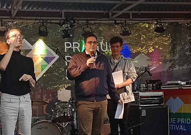 Začal festival Prague Pride. Lipavský podpořil manželství pro všechny