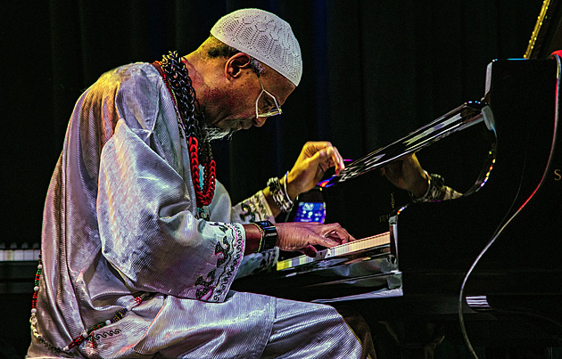 Kubánský jazzový klavírista a skladatel Omar Sosa se na brnnském Maratonu...