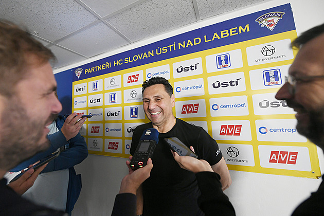 Ze Slovanu do Slovanu? Růžičku chtějí v Bratislavě. Otázka na něj, zní z Ústí