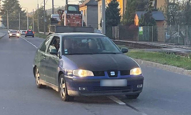 „Hluchoněmý“ lupič přepadl seniorku, pak s příbuznými žebral po celé Evropě