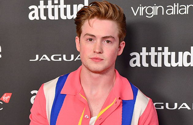 Přiznat se k bisexualitě bylo osvobozující, říká Connor ze seriálu Srdcerváči