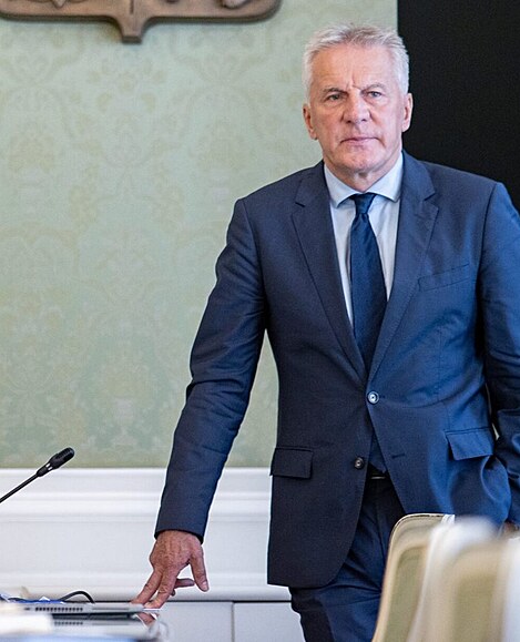 Kandidát na ústavního soudce Robert Fremr v Senátu