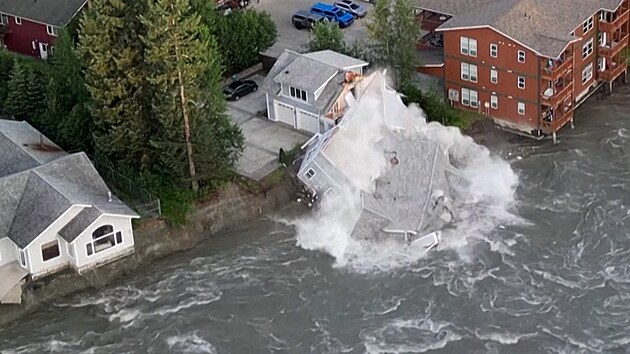 Rozvodn�n� �eka strhla na Alja�ce d�m