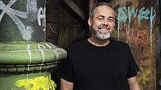 Vlastn jsem rád, e m známost tváe nepotkala u nkdy ve dvaceti. Tenkrát...