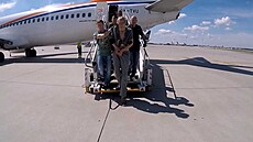 Policisté z Odd�lení doprovodu letadel na palub� nejsou jenom kv�li nenadálým...