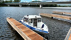 Na Labi ve �t�tí na Litom��icku otev�eli p�ístavi�t� pro malé lod�. (srpen 2023)