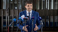 Ministr �ivotního prost�edí Petr Hladík (KDU-�SL) vystoupil na tiskové...