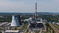 Letecký pohled na uhelnou elektrárnu v polském Krakov. Podle nové zprávy...