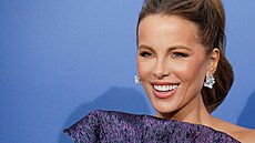 Kate Beckinsale na galaveeru amfAR Cannes 2023 bhem 76. roníku filmového...