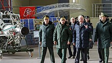 Ruský ministr obrany Sergej ojgu a náelník ruského generálního tábu Valerij...