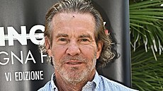 Dennis Quaid (�erven 2023)