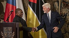 Oficiální návtva mosambického prezidenta Filipeho Nyusiho a jeho eny Isaury...
