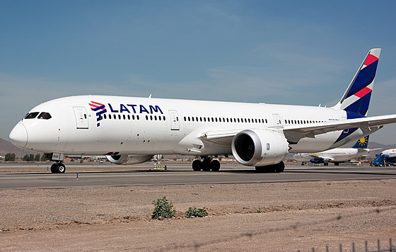 Boeing 787-9 Dreamliner spolenosti LATAM.