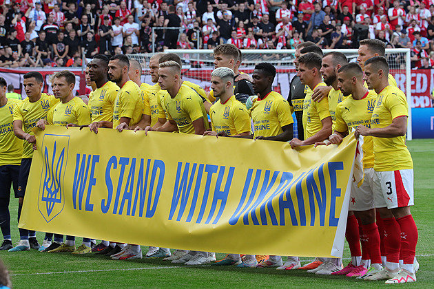 Šéf Slovanu o nich vtipkoval. Teď Zlaté Moravce pozvala Slavia na generálku