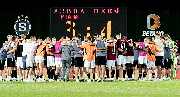 Krejdo, ať se kope na náš kotel. Stracený a jeho druhé mrzuté penalty ve Spartě