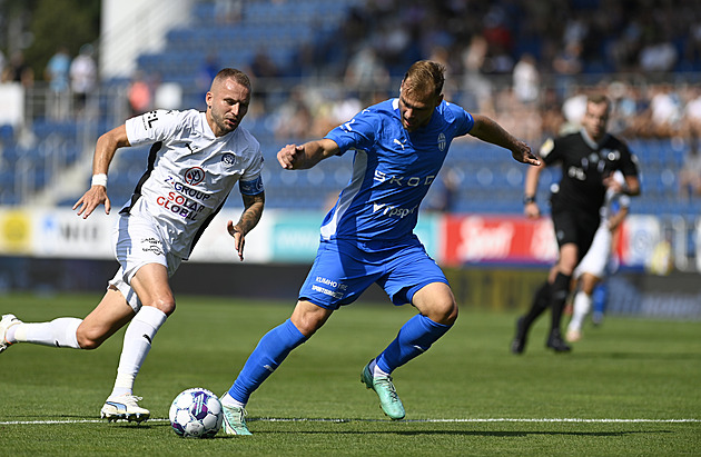 Slovácko - Ml. Boleslav 2:2, dvě červené, minela brankáře. Přesto mají hosté bod