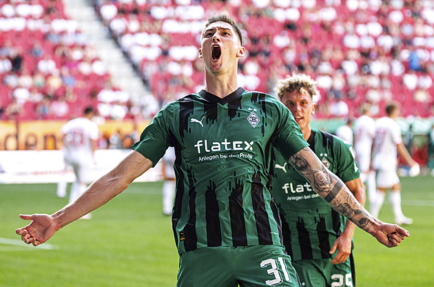 Čvančarův skvělý debut: v přestřelce dal dva góly, v nastavení si troufl na penaltu