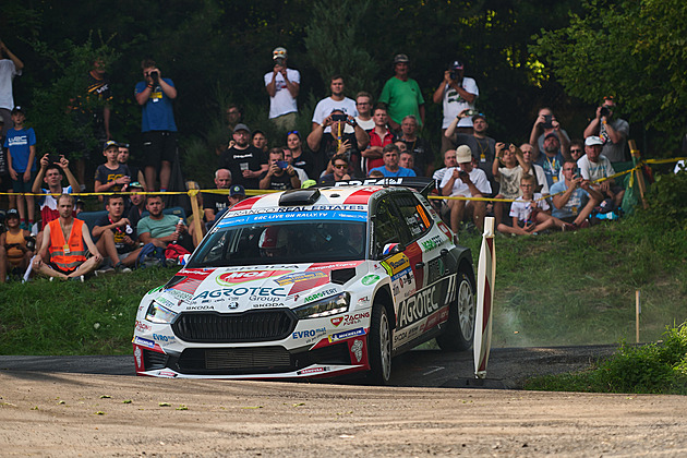 Kopecký ovládl první etapu Barum rallye a má desátý český titul