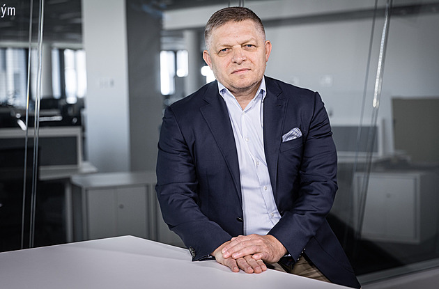 Když se o mandáty i boxuje. Zápas, zda bude Fico znovu ovlivňovat dění na Slovensku, neprobíhá v rukavičkách
